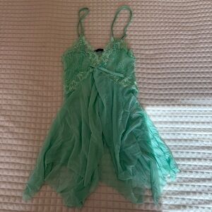 Elegant Green Lace Chemise
